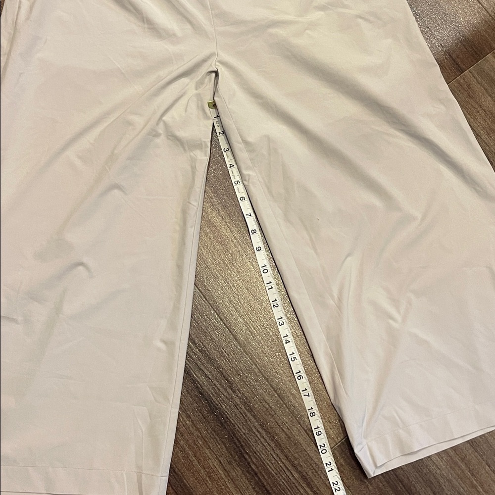 Athleta Light Gray Wide-Leg Crop Pants - Picture 2 of 5